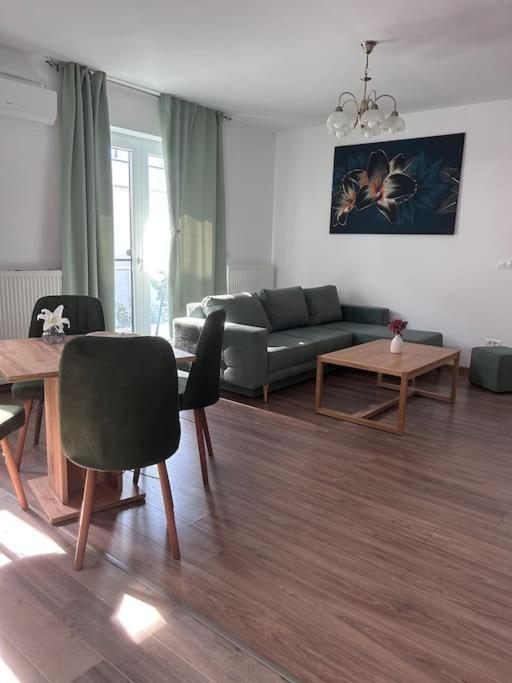 Braytim Residence Free Private Parking Giroc Exterior foto