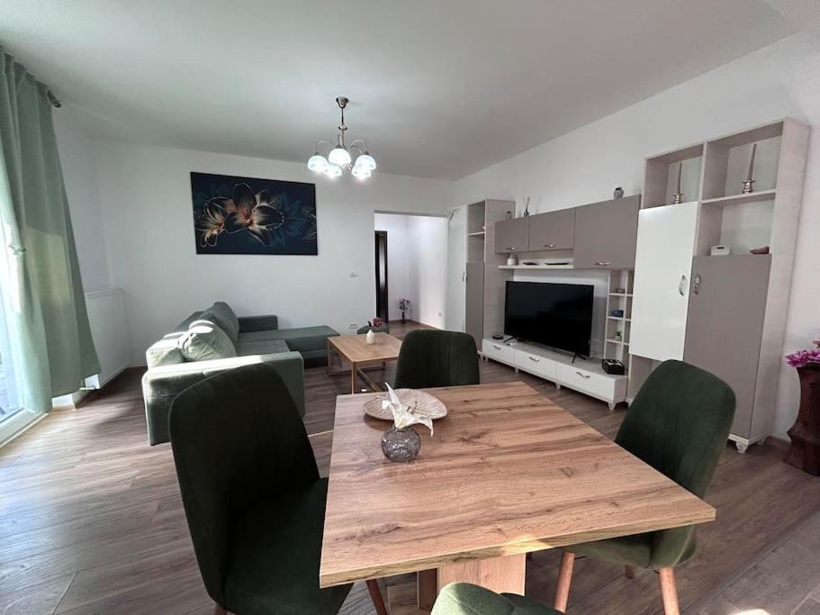 Braytim Residence Free Private Parking Giroc Exterior foto